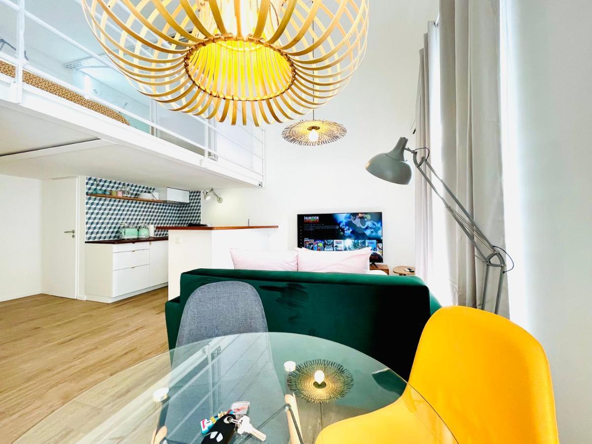 Duplex-Ceiling Height 1,9M-Free Private Parking-Self Check In !! Duplex Climatise-Hauteur Sous Plafond 1,9M-Parking Prive Gratuit-Arrivee Autonome !! アヴィニョン エクステリア 写真
